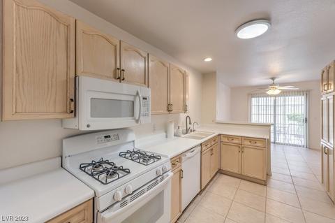 7641 Bauble Ave, Las Vegas, NV 89128