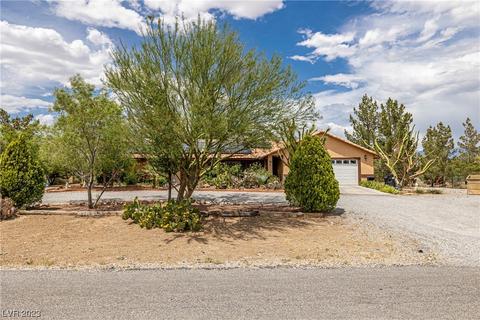 1350 W Huckleberry St, Pahrump, NV 89048