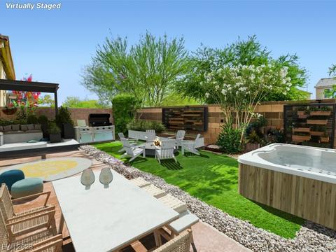 5536 Silent Springs Dr, Las Vegas, NV 89122