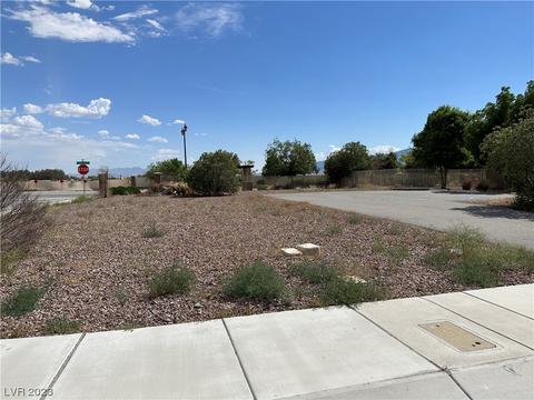 2885 Avalon Ave, Pahrump, NV 89048
