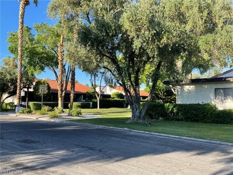 2828 San Lago Ct, Las Vegas, NV 89121