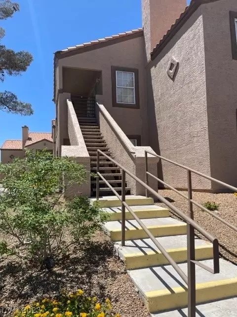 3455 Erva St #204, Las Vegas, NV 89117