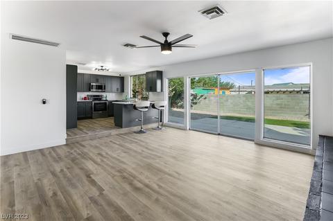 3301 Turquoise Rd, Las Vegas, NV 89108
