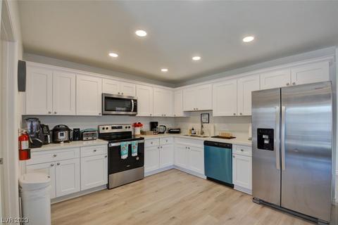 524 Eden Cir, Las Vegas, NV 89107
