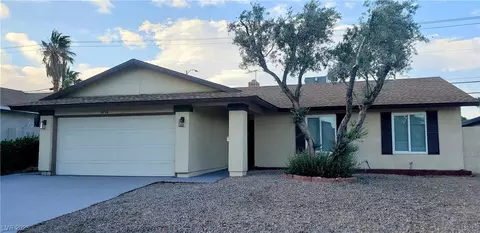 6716 Larchwood Ln, Las Vegas, NV 89103