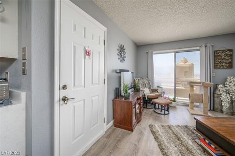 2240 Highpointe Dr #203, Laughlin, NV 89029 photo 4
