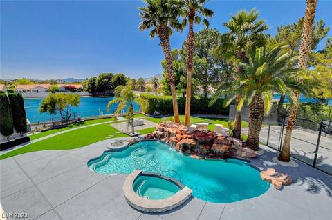 2605 Sun Reef Rd, Las Vegas, NV 89128