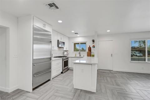 210 Meyers Ave, Henderson, NV 89015