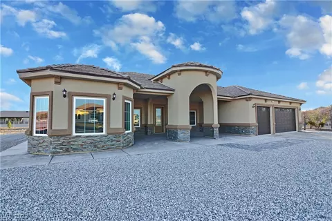 781 E Intrepid St, Pahrump, NV 89048