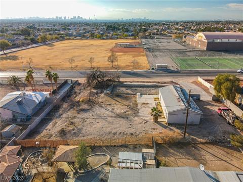 262 N Fogg St, Las Vegas, NV 89110