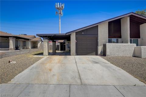 6784 Oak Valley Dr, Las Vegas, NV 89103
