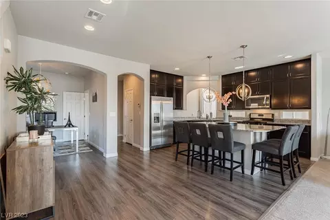 8130 Mineola Palms St, Las Vegas, NV 89139