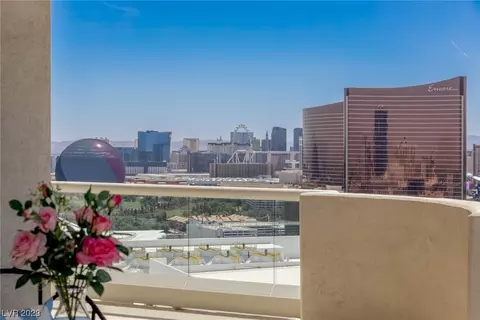 2747 Paradise Rd #PH 3004, Las Vegas, NV 89109