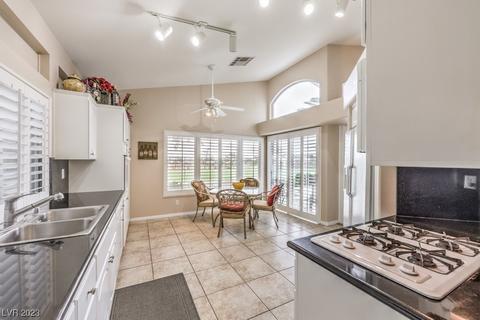 2145 Eaglepath Cir, Henderson, NV 89074 photo 8