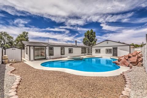 6005 Casa Loma Ave, Las Vegas, NV 89156