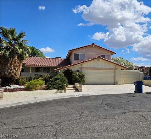 8741 Cremona Dr, Las Vegas, NV 89117