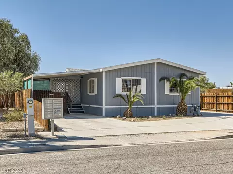 5215 Suzy Saly Pl, Las Vegas, NV 89122