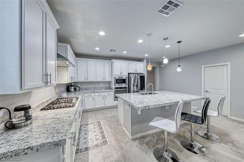 833 Iron Hazard Way, Las Vegas, NV 89148