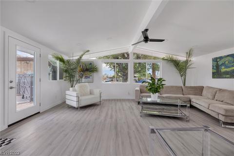 705 Osprey Cir, Las Vegas, NV 89107