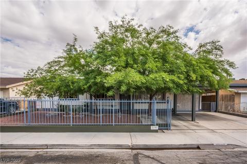 2301 Dori Ave, Las Vegas, NV 89101