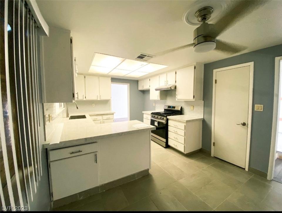  1938 Casey Dr, Las Vegas, NV 89119 photo 4