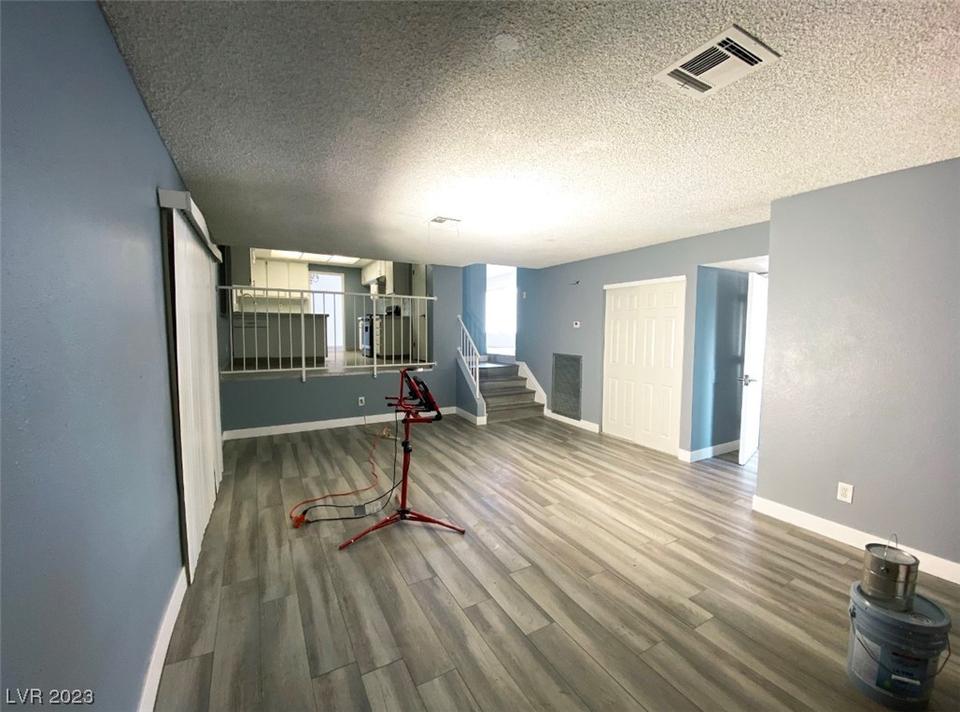  1938 Casey Dr, Las Vegas, NV 89119 photo 5