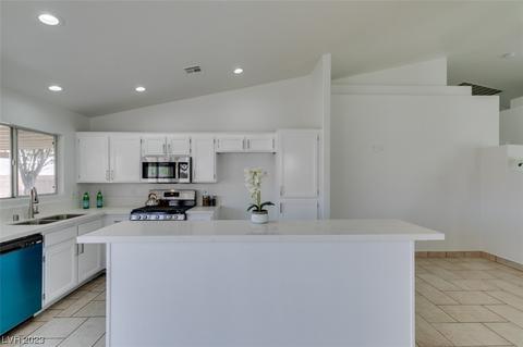 3774 Tranquil Canyon Ct, Las Vegas, NV 89147