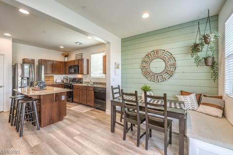 1073 Cactus Rock St, Henderson, NV 89011