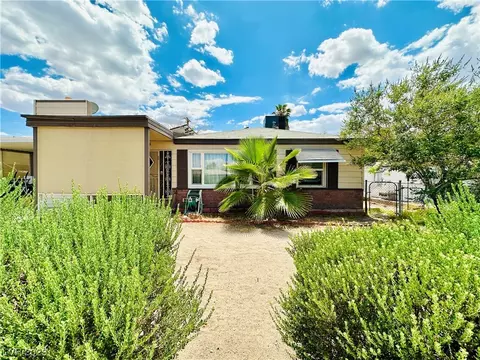 424 National St, Henderson, NV 89015
