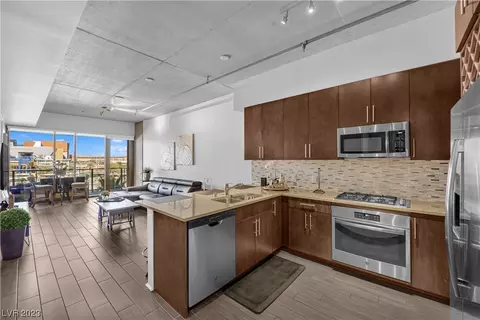353 E Bonneville Ave #525, Las Vegas, NV 89101