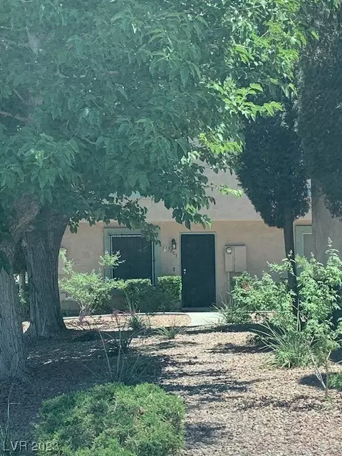 5921 Vegas Dr, Las Vegas, NV 89108