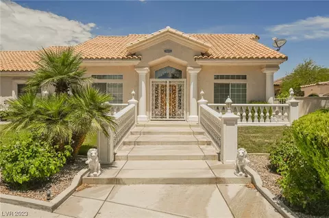 5685 N Dapple Gray Rd, Las Vegas, NV 89149