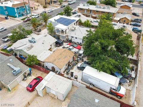 1819 Harding St, North Las Vegas, NV 89030