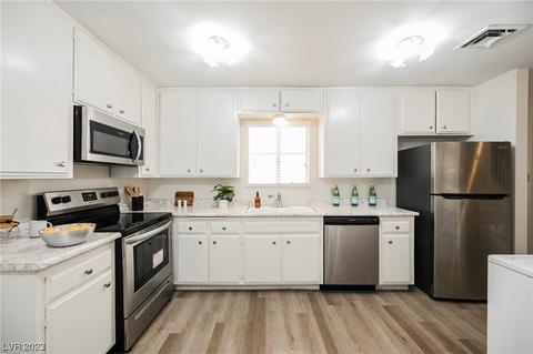 637 Pecos Way, Las Vegas, NV 89121