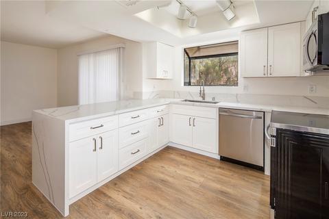 7300 Pirates Cove Rd #2061, Las Vegas, NV 89145