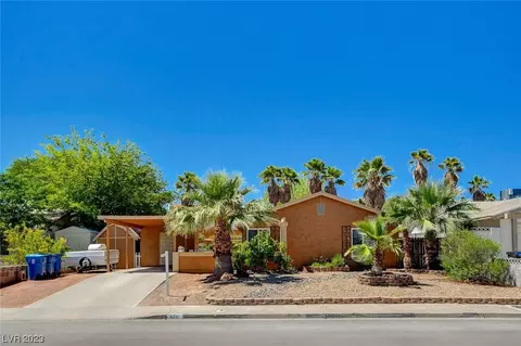 416 Summit Dr, Henderson, NV 89002