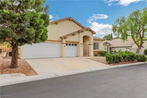 8820 Saddle Red Ave, Las Vegas, NV 89143