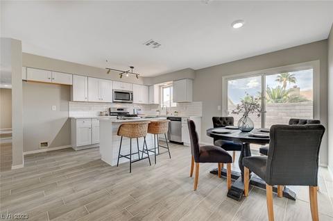373 Morning View Dr, Henderson, NV 89015