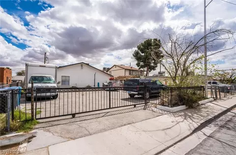 1808 Goldfield St, North Las Vegas, NV 89030