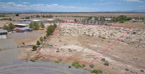 381 E Falcon St, Pahrump, NV 89048