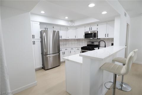 7950 W Flamingo Rd #1110, Las Vegas, NV 89147