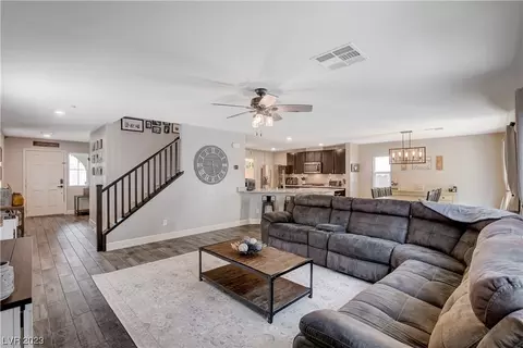 7031 Bering Strait Ave, Las Vegas, NV 89179