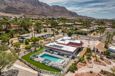 6760 Mountridge Dr, Las Vegas, NV 89110