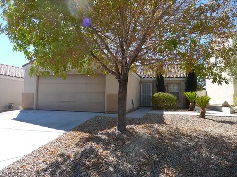 8509 Gracious Pine Ave, Las Vegas, NV 89143