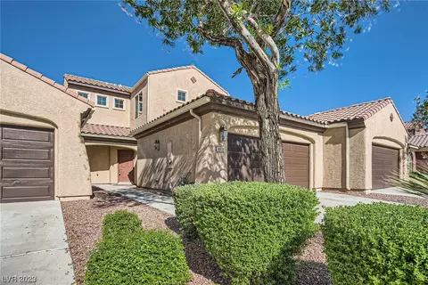 8836 Echo Grande Dr, Las Vegas, NV 89131
