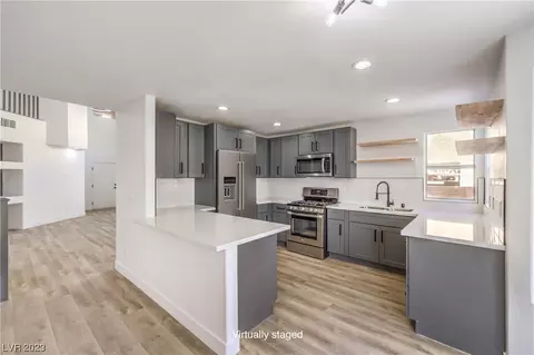 735 Irish Mittens Ct, Henderson, NV 89011