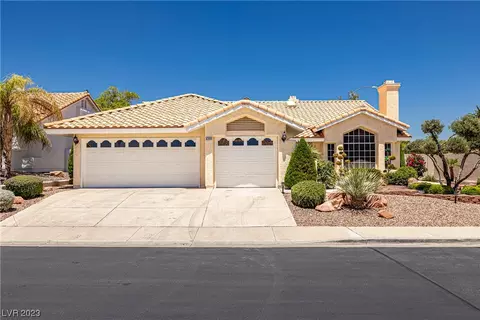 8200 Point View Ct, Las Vegas, NV 89128