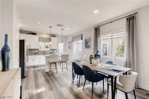 54 Cadence Crest Ave, Henderson, NV 89011