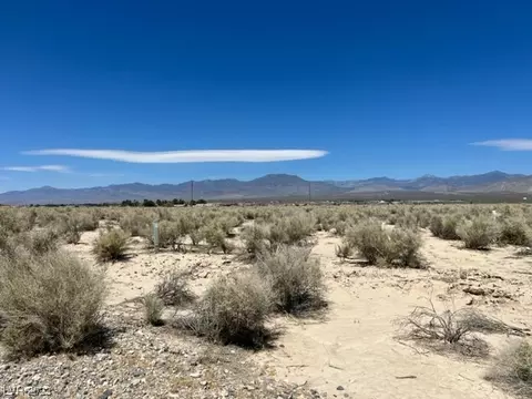 2511 E Poppy Cir, Pahrump, NV 89048