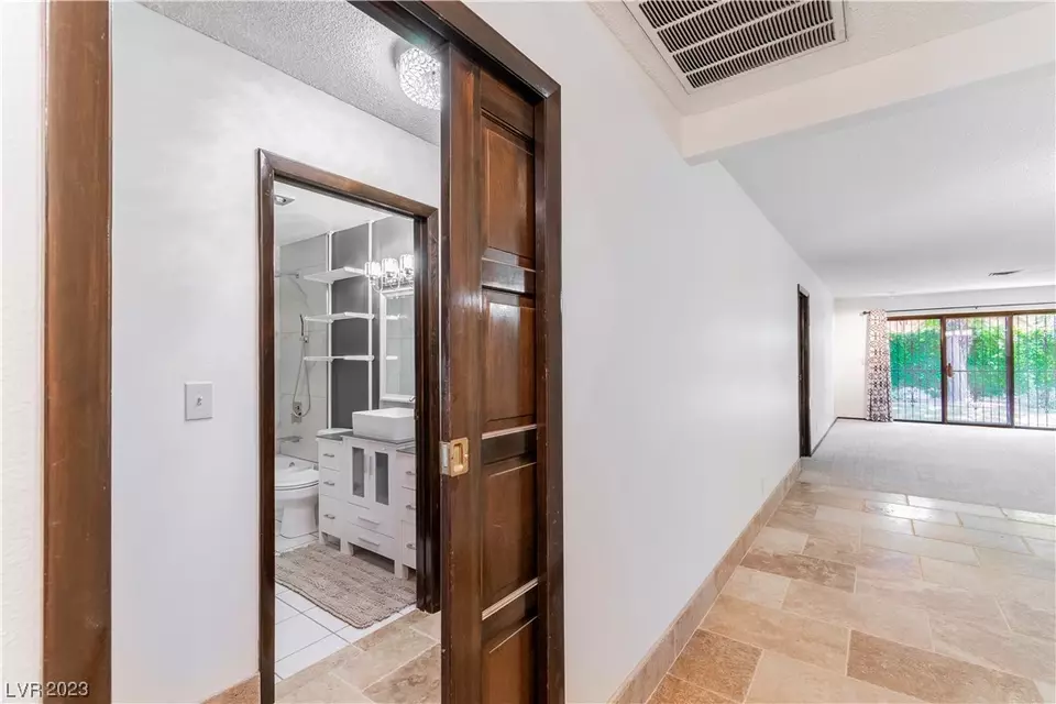  2465 Whippoorwill Ln, Las Vegas, NV 89121 photo 24